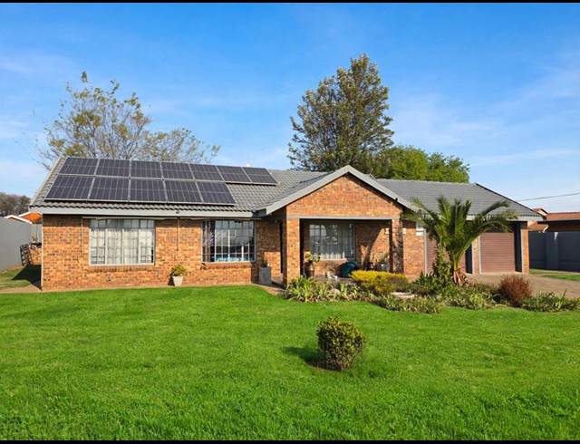 3 BEDROOM HOUSE FOR SALE IN RIVERSDALE